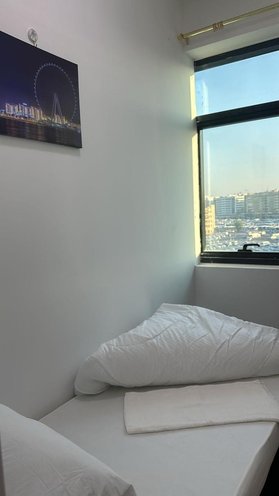 Four Stars Hostel Dubai Ngoại thất bức ảnh
